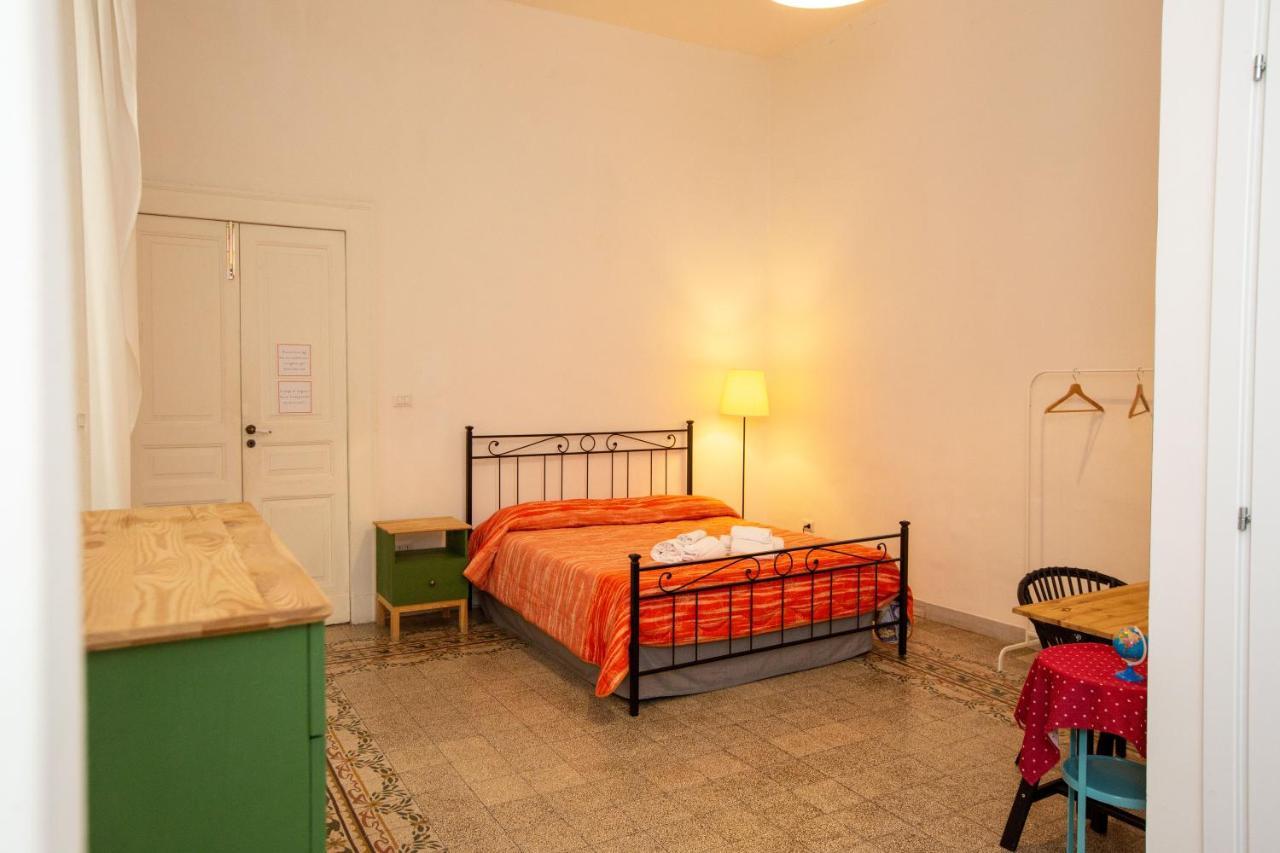 Vecchia - Chiaia Bed & Breakfast Napels