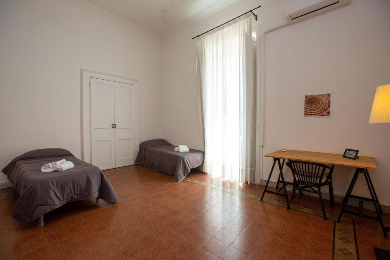 Vecchia - Chiaia * Napels