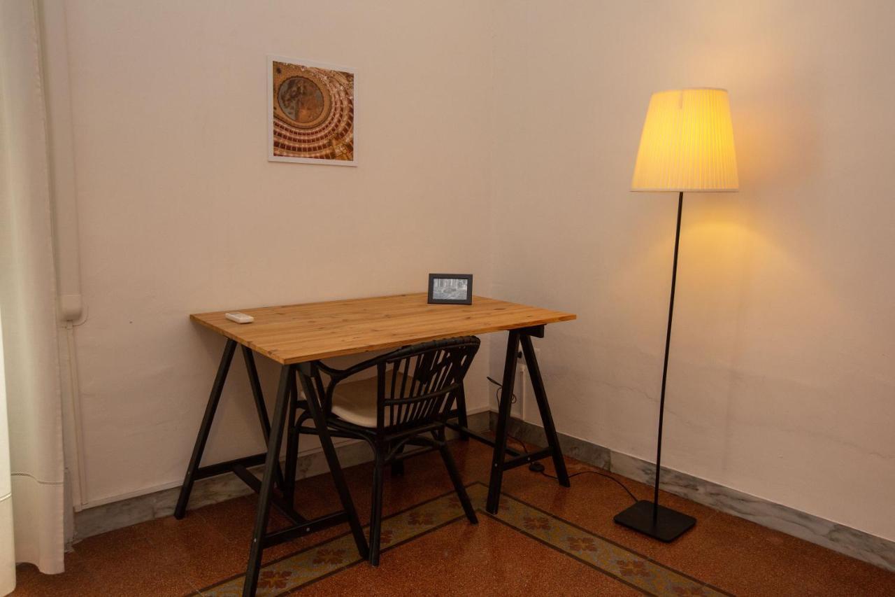 Vecchia - Chiaia Bed & Breakfast Napoli