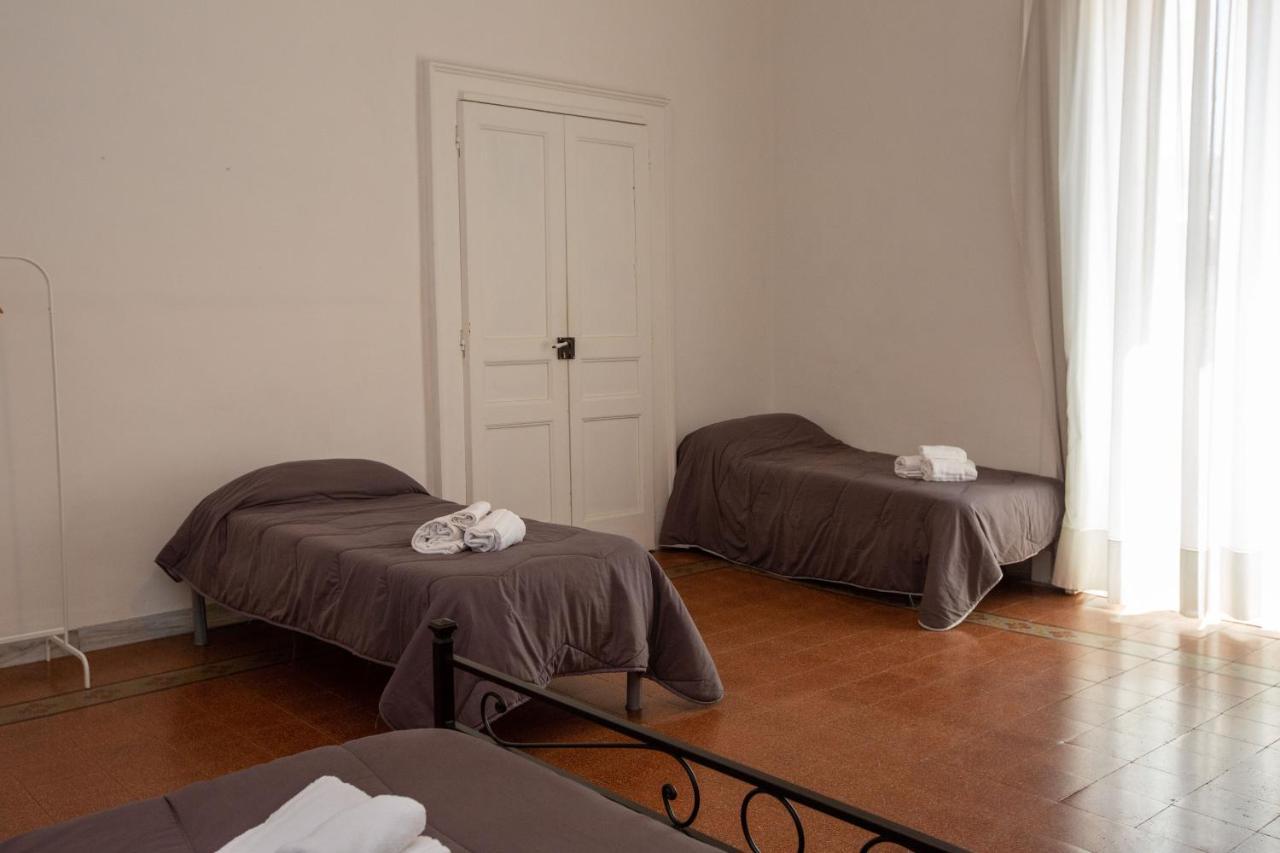Vecchia - Chiaia Bed & Breakfast *