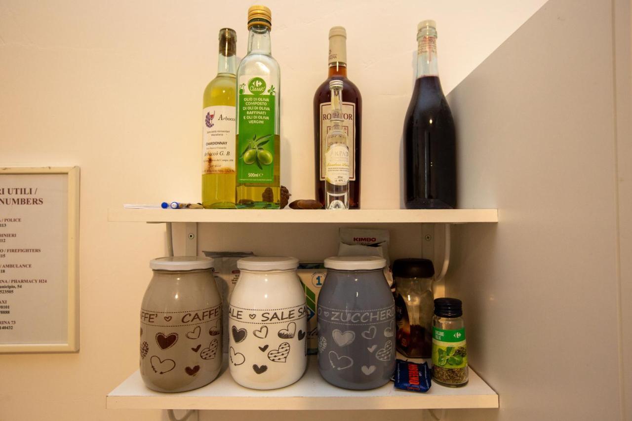 Vecchia - Chiaia Bed & Breakfast Naples